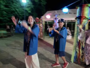 盆踊りの様子2